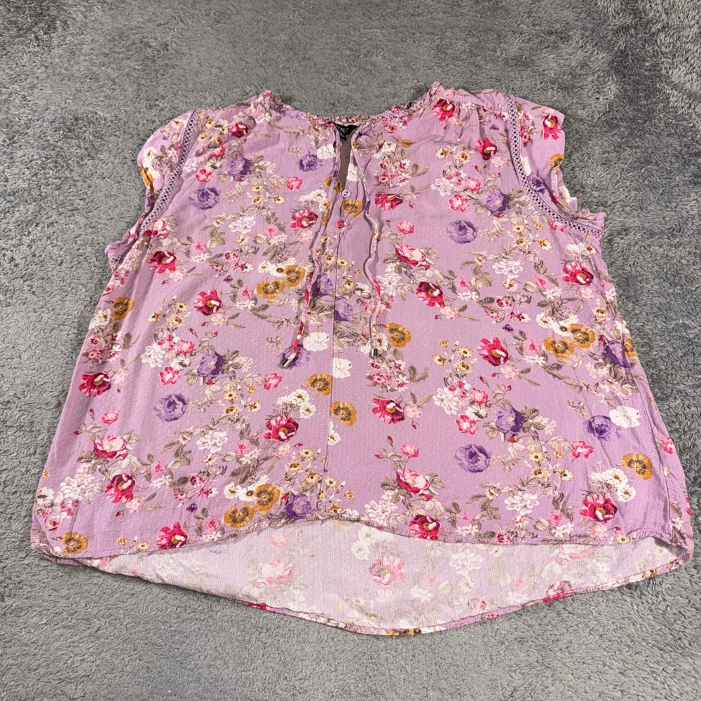 Buffalo David Bitton Floral Split Neck Blouse Top XL Purple Crochet Cap Sleeve